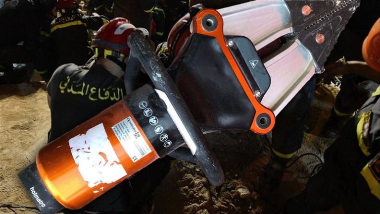 لان الكوارث لا تُنذر..مبادرة من الصيدلي عمر مرجان لتجهيز الدفاع المدني في صيدا