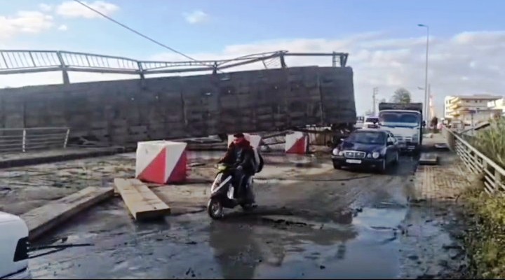 عائلات جنوب الليطاني تناشد بإجلائها بعد تدمير جسر القاسمية البحري