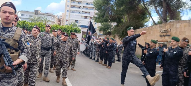 وداع رسمي وشعبي مهيب لشهداء أمن الدولة ال13 في سرايا صيدا الحكومي