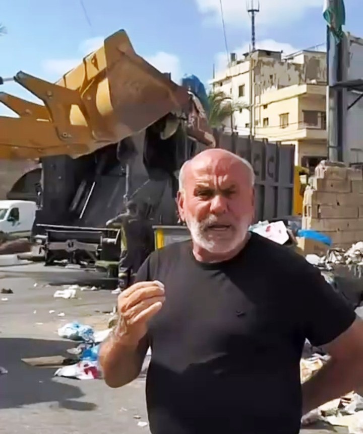 رفع وازالة النفايات من صيدا وحارة صيدا يتواصل.. والزين يشكر الرئيس بري على جهوده