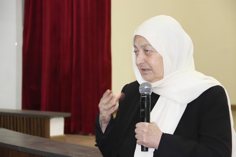 الحريري : "رغم كل ما يحيط بنا من أسباب الإحباط يبقى التعليم هو مصدر الأمل والعزيمة والثقة بالمستقبل"