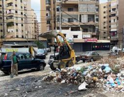 حملة تنظيف شوارع صيدا ورفع النفايات متواصلة بزخم وانخراط لجان الاحياء في فعالياتها