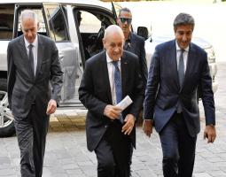 لودريان يطرح «الخيار الثالث» قبل نفاد الاهتمام الدولي بلبنان
