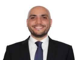 رسالة تهنئة بمناسبة عيد العمال من الصيدلي عمر مرجان رئيس "لائحة صيدا بدها ونحن قدها"