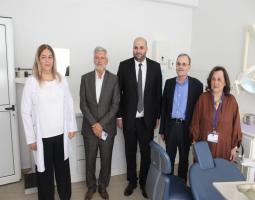 وزير الصحة جال في المستشفى التركي وصيدا الحكومي والمراكز الصحية  في المدينة : تقديم  400 ألف دولار للتركي و 300 الف دولار للحكومي ومعدات طبية حديثه 