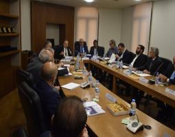 البزري مُكرَّمًا في لقاء لجنة رؤساء البلديات اللبنانية تقديرًا لمسيرته في العمل البلدي