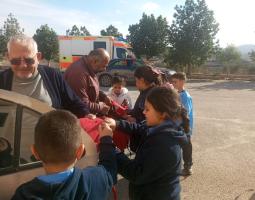 "روتاري صيدا" قدّم حقائب مدرسية وقرطاسية لطلاب مدرستي "دار اليتيم العربي" و"حولا الرسمية"