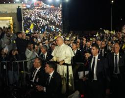 البابا من عنايا إلى بكركي.. دعوة إلى السلام وغرس لروح الحوار!