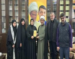 الشيخ النابلسي يُكرّم أم البنين زيد ضاهر في "مجمّع السيدة الزهراء" صيدا