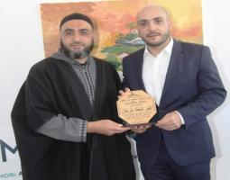 الصيدلي عمر مرجان يلتقي إمام "مسجد بطاّح" واساتذة الحلقات القرآنية