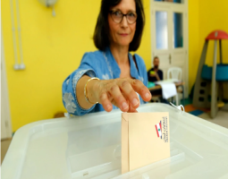 الصراع السياسي يعطّل قدرة النواب على إيجاد حل للانتخابات