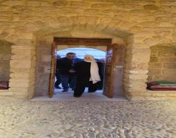 الحريري تتفقد  المعرض الدائم لتاريخ صيدا و"المقاصد" في "مركز عائشة ام المؤمنين الثقافي" في المدينة القديمة