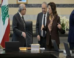 الاستحقاق العالق: 30 مرشحاً فقط و"المستقبل" يتحفّز… إسرائيل تواكب الانتظار اللبناني باستهداف مُركّز للبقاع