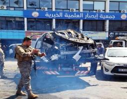 حجازي يتفقد موقع الغارة في صيدا : ما حصل جريمة حرب موصوفة تضرب عرض الحائط بكل القوانين الدولية