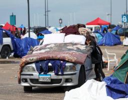 دخول اتصالات وقف النار «في إجازة مفتوحة» يُقلق اللبنانيين..لماذا يعطي بري أولوية لإيواء النازحين وتوفير احتياجاتهم؟