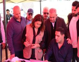 دولة قطر تقدم مساعدات غذائية وإيوائية للنازحين المتواجدين في صيدا