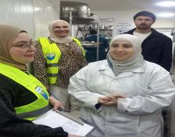 بلدية صيدا تنظم جولات توعية للتاكد من سلامة الغذاء في المطابخ التي تقدّم وجبات ساخنة للنازحين