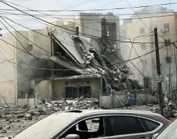 مركز "النجدة الشعبية" في مدينة صور يتعرض لتدمير شبه كامل جرّاء الغارات الاسرائيلية ،