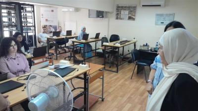 الحريري تتفقد دورات 'التدريب المهني' و'أناملنا' و'سيسكو' في