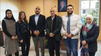 الصيدلي عمر مرجان يزور