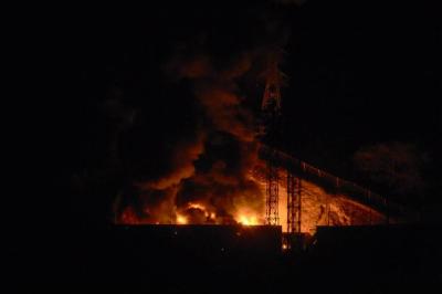 فنزويلا تندد بـ«عدوان أميركي»... ومادورو يعلن الطوارئ والتعبئة