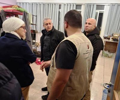 حجازي ووفد مجلس بلدية صيدا يتفقد مركزي إيواء متوسطة أنجيليك صليبا وثانوية حكمت الصباغ