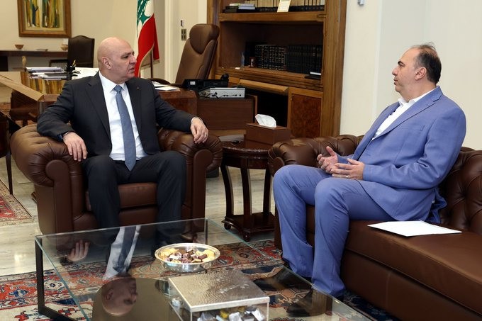 رئيس الجمهورية يلتقي مدير عام "مياه لبنان الجنوبي" الدكتور ضاهر