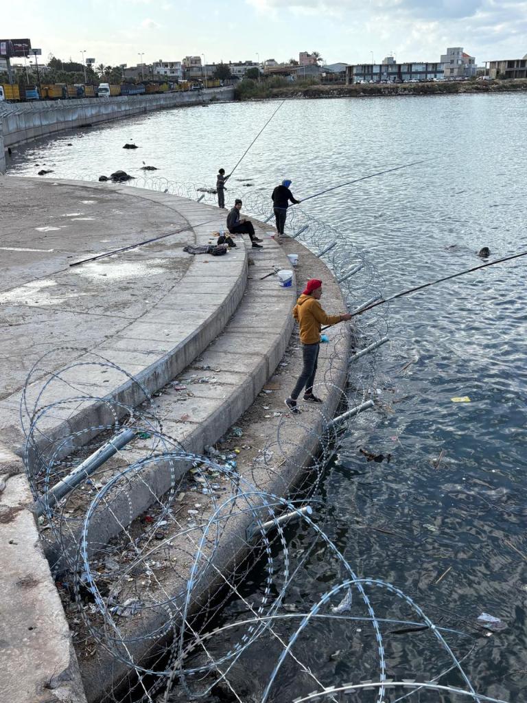 من سرق بحر صيدا ؟؟؟...