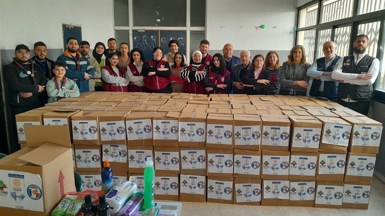 "روتاري" و"روتاراكت" -صيدا قدّما مساعدات عينية لـ240 عائلة نازحة في مركز ثانوية البزري