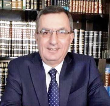 من هو المنقذ؟