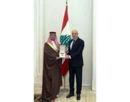 عون يطرح أفكاراً لتثبيت وقف النار والبخاري يجول على الرؤساء مودعاً