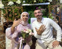 بين أروقة النزوح في صيدا وُلدت الحكاية.. واليوم تُوِّجت بالخطوبة