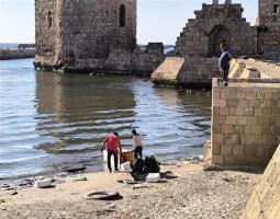 حملة بيئية ل"جمعية إنسان الغد" في محيط قلعة صيدا البحرية لصون المعالم التاريخية والسياحية في المدينة