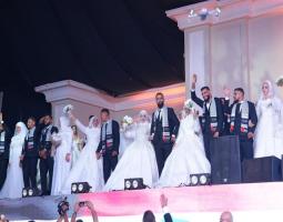"عرس جماعي"  في " la salle" شارك فيه 60 عريس وعروس جميعهم من المخيمات الفلسطينية في لبنان.